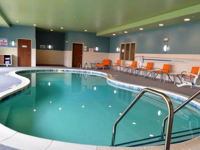 Holiday Inn Express & Suites Raleigh Airport - Brier Creek By Ihg Eksteriør billede
